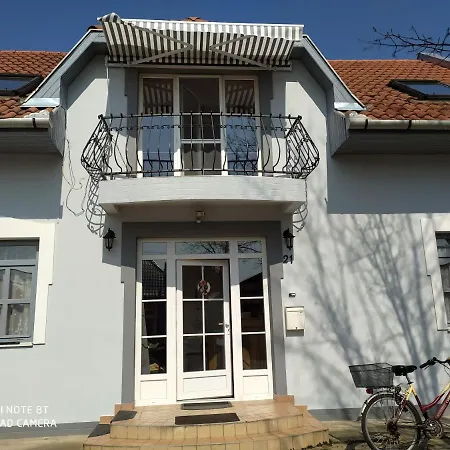 Janosi Vendeghaz Guest house Tiszafured